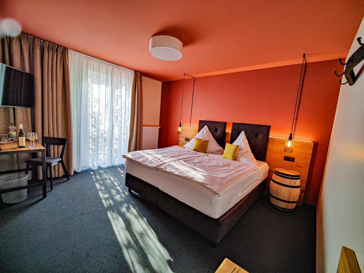 Casa Palatina Bed & Breakfast Grosskarlbach Bagian luar foto
