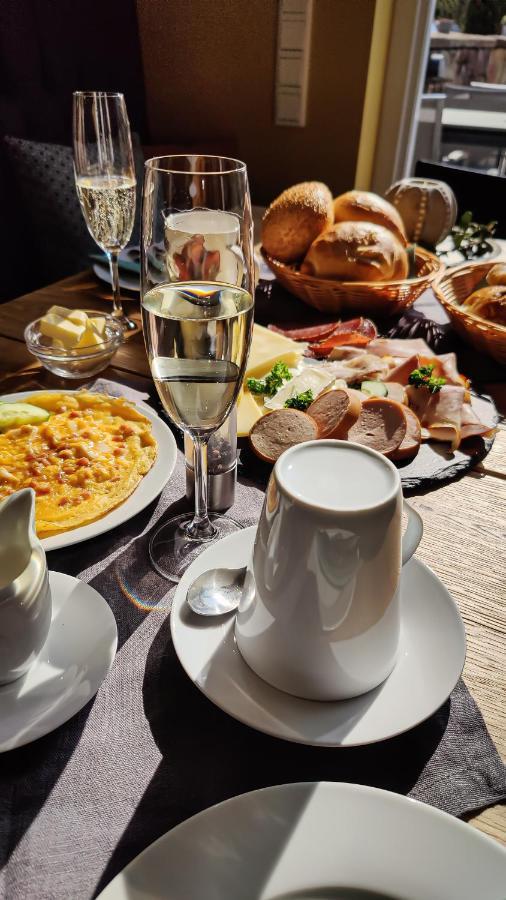 Casa Palatina Bed & Breakfast Grosskarlbach Bagian luar foto