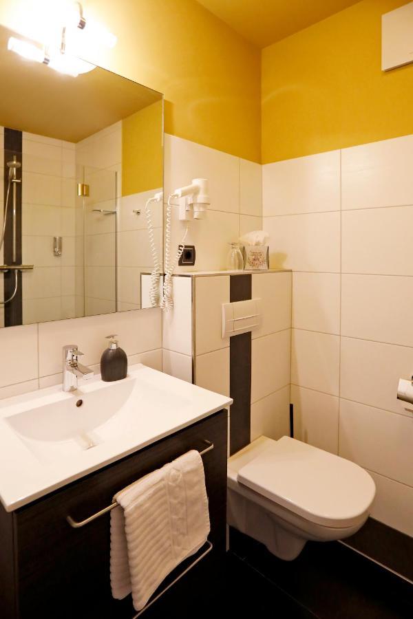 Casa Palatina Bed & Breakfast Grosskarlbach Bagian luar foto