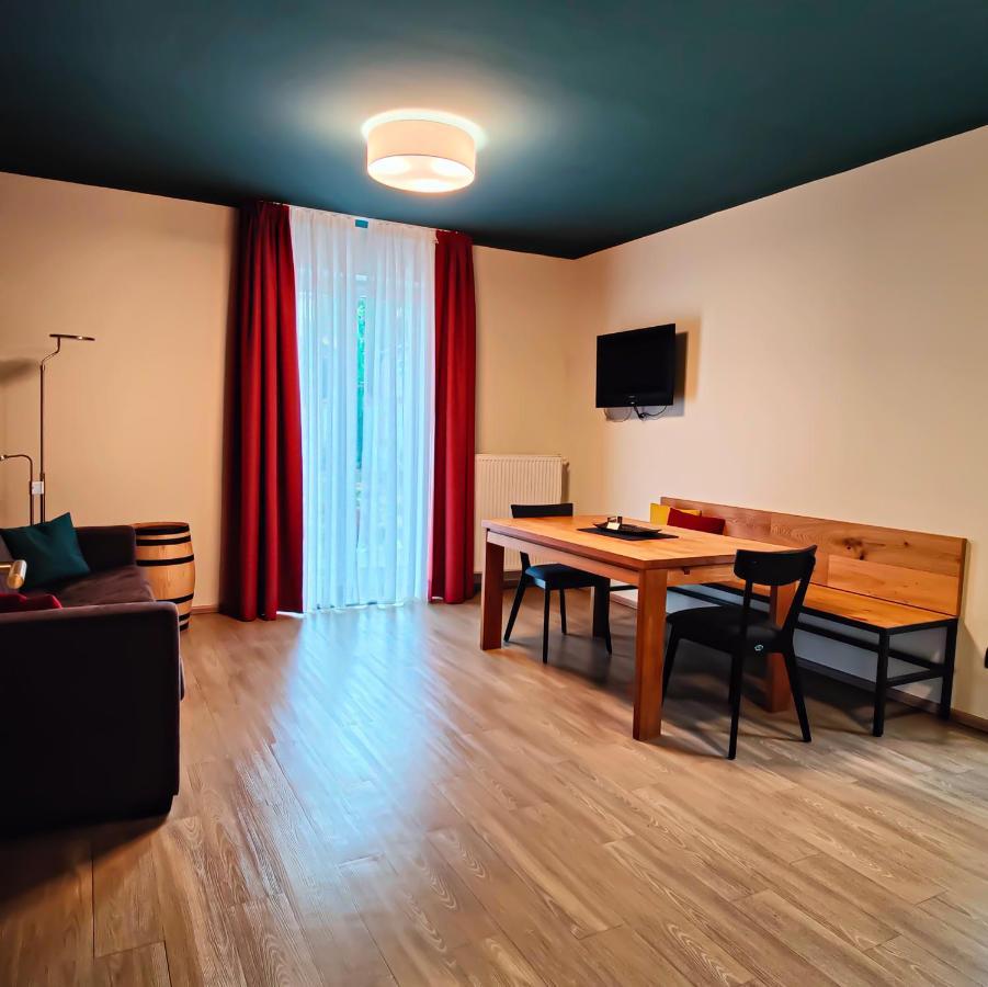 Casa Palatina Bed & Breakfast Grosskarlbach Bagian luar foto