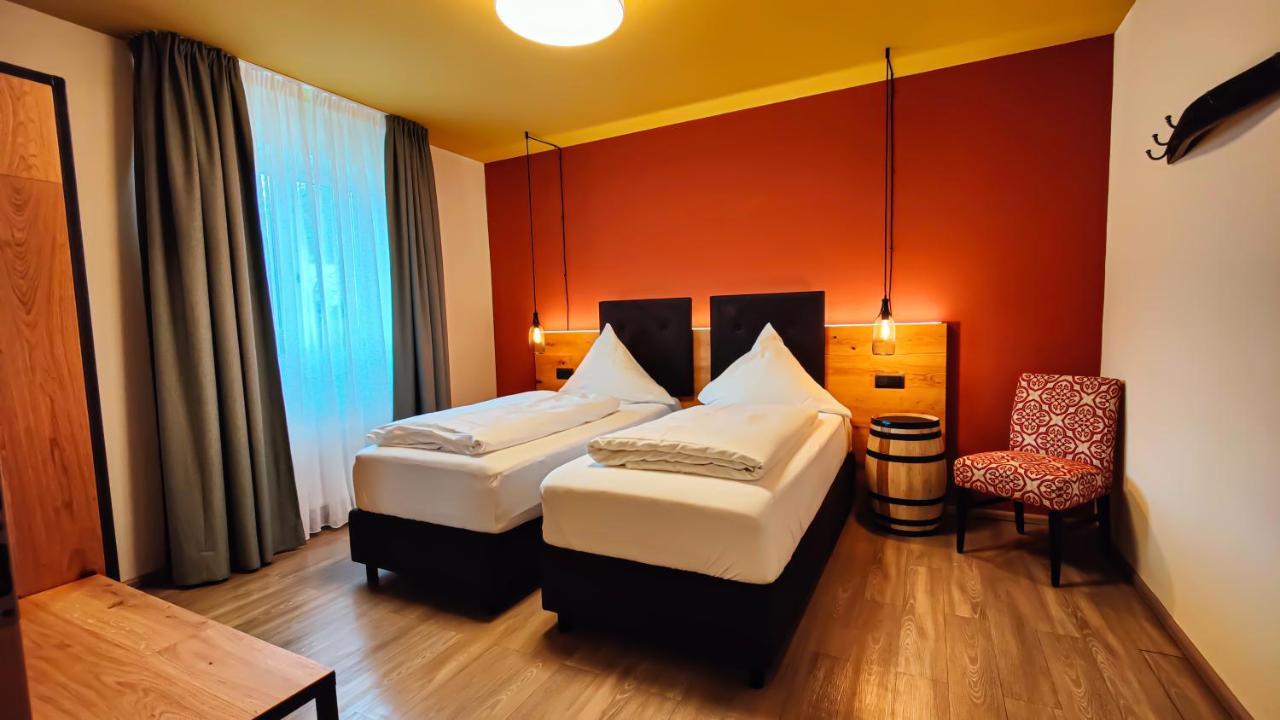 Casa Palatina Bed & Breakfast Grosskarlbach Bagian luar foto
