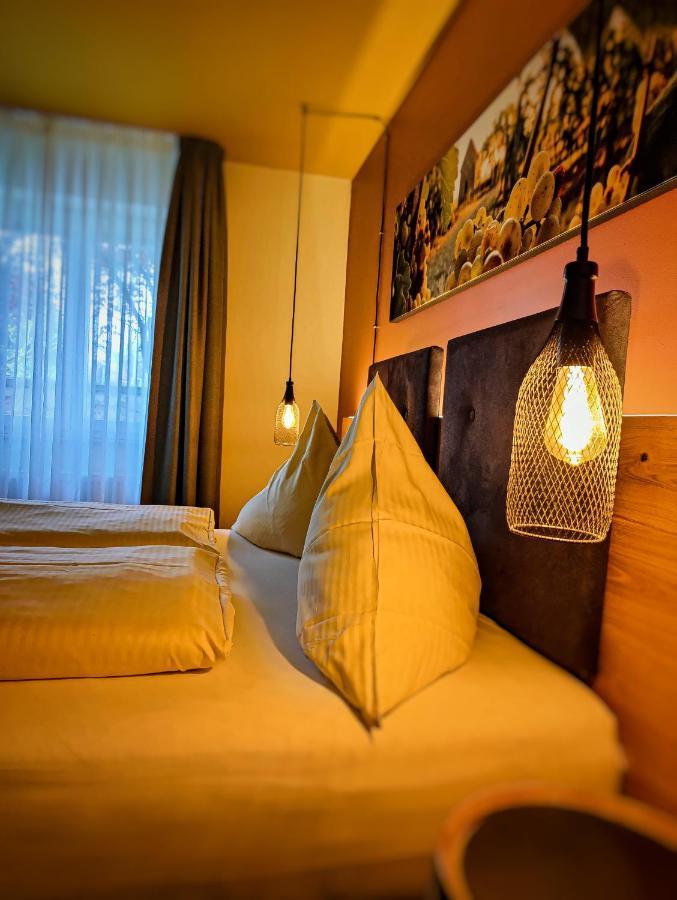 Casa Palatina Bed & Breakfast Grosskarlbach Bagian luar foto