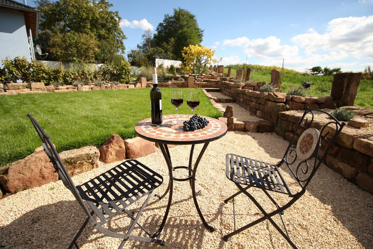 Casa Palatina Bed & Breakfast Grosskarlbach Bagian luar foto